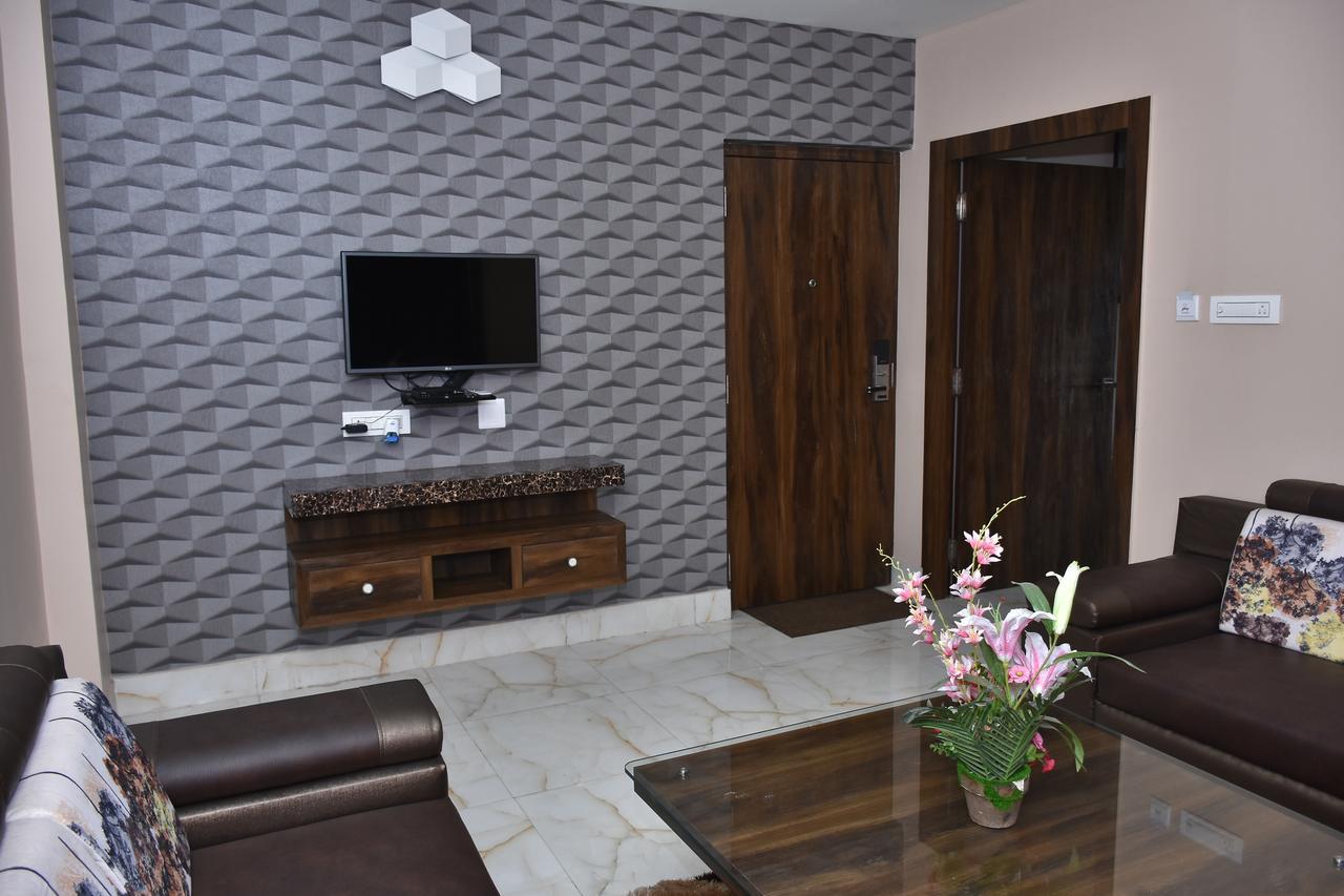Hotel Daftari Palace Kishanganj Kültér fotó